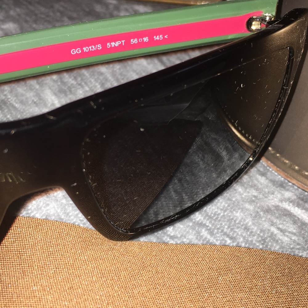Gucci Sunglasses Excellent Authentic - Picture 2 of 5